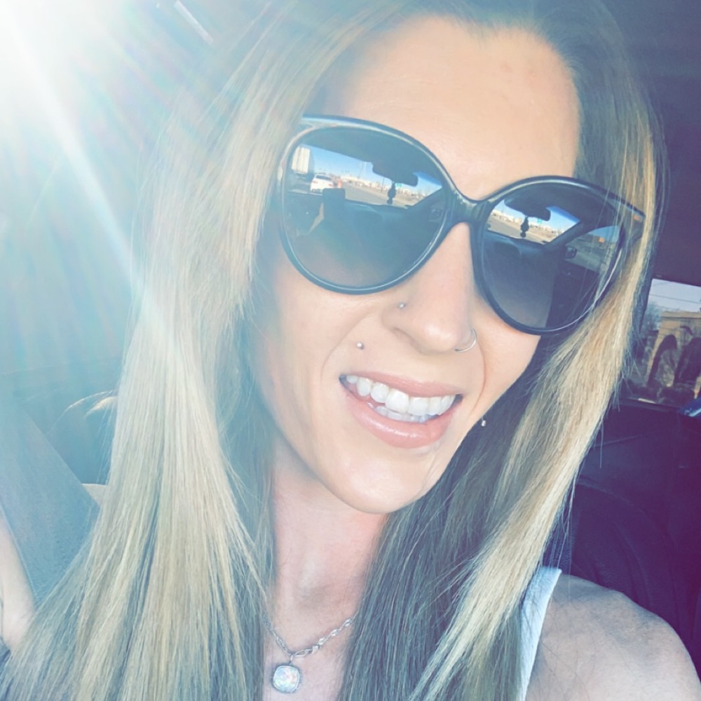 Meet your Posher, Kelly